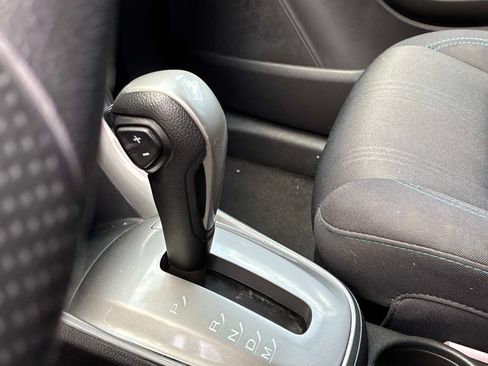Used 2016 Chevrolet Trax LT FWD image 25