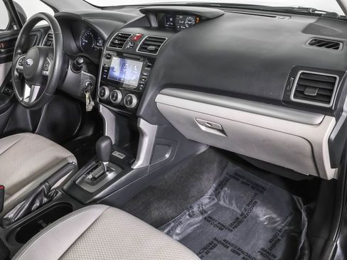 Used 2017 Subaru Forester 2.5i Premium image 45