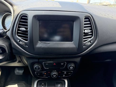 Used 2018 Jeep Compass Latitude w/ Popular Equipment Group image 24