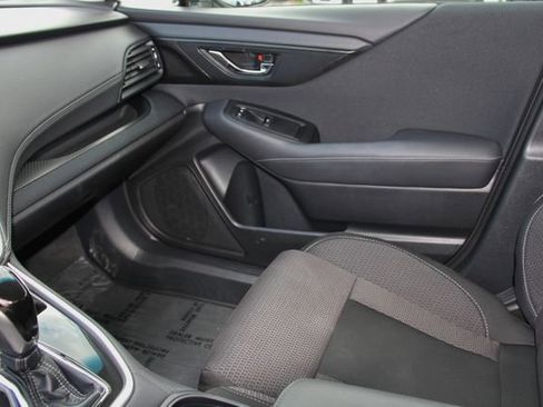 Used 2022 Subaru Outback Premium AWD/4WD image 28