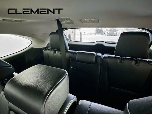 Used 2022 Toyota Highlander XLE image 33