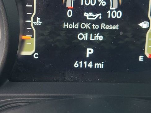 Used 2025 Jeep Gladiator Rubicon image 18