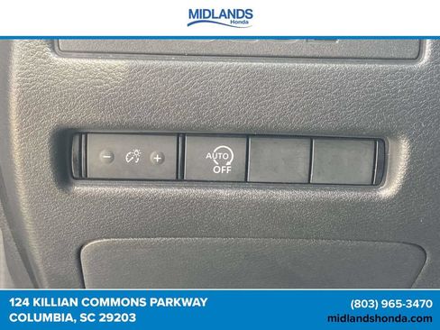 Used 2024 Nissan Rogue S AWD/4WD image 18