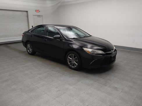 Used 2016 Toyota Camry SE FWD image 11