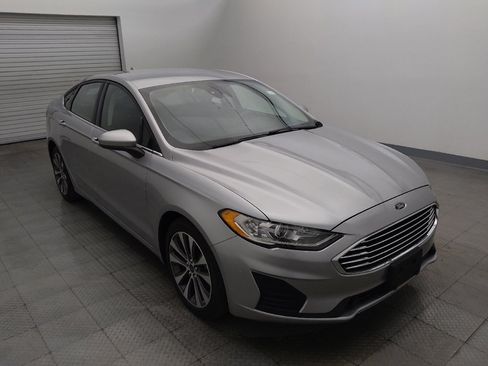 Used 2020 Ford Fusion SE AWD/4WD image 13