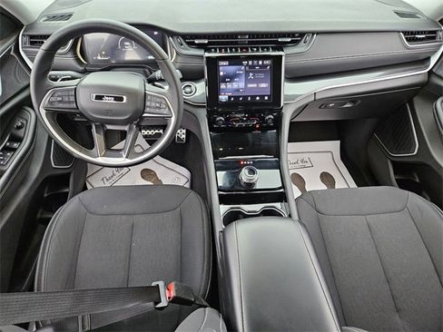 Used 2021 Jeep Grand Cherokee L Laredo w/ Luxury Tech Group I image 11