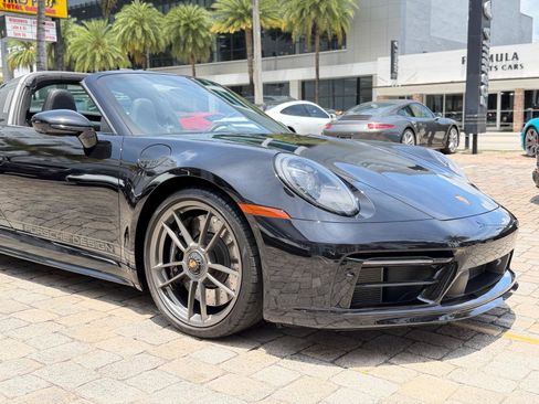 Used 2022 Porsche 911 50th Anniversary Edition AWD/4WD image 8