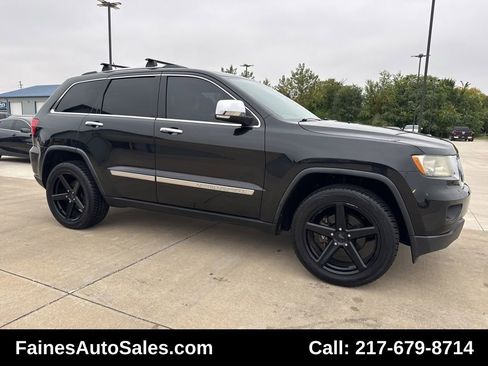 Used 2013 Jeep Grand Cherokee Overland w/ Advance Technology Group image 22