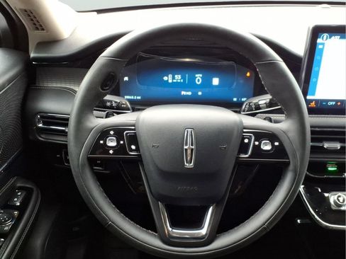 Used 2024 Lincoln Corsair AWD w/ Equipment Group 101A image 25