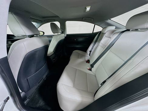 Used 2018 Lexus ES 350 w/ Premier Package FWD image 27