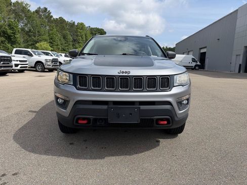 Used 2021 Jeep Compass Trailhawk AWD/4WD image 2