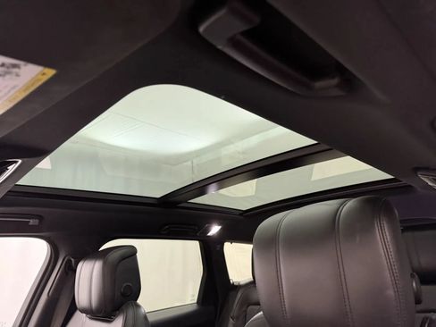 Used 2018 Land Rover Range Rover Sport HSE AWD/4WD image 9
