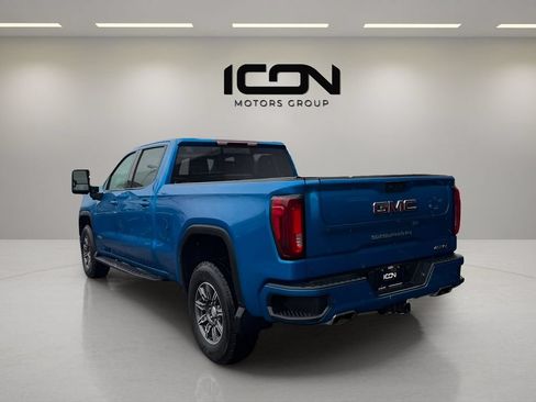 Used 2024 GMC Sierra 1500 AT4 w/ AT4 Premium Package AWD/4WD image 5