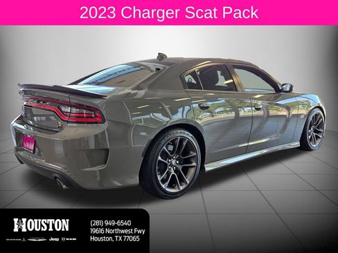 Used 2023 Dodge Charger Scat Pack w/ Plus Group RWD image 2