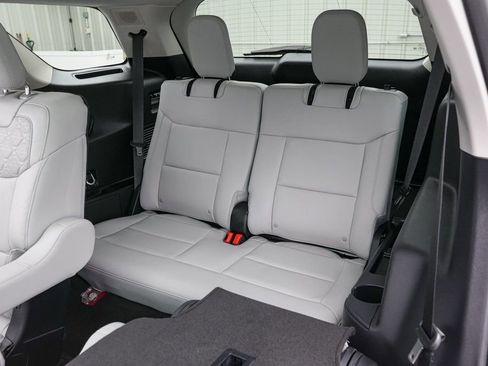 Certified 2025 Ford Explorer Platinum w/ Ultimate Package image 21