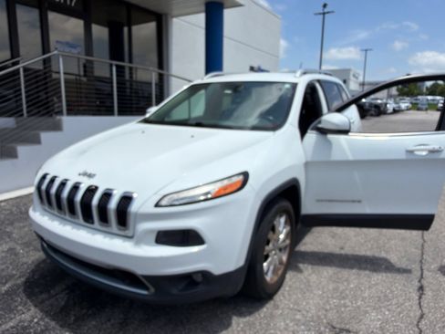 Used 2015 Jeep Cherokee Limited AWD/4WD image 1