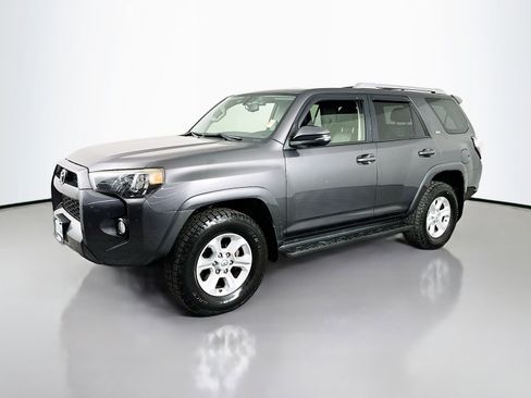 Used 2016 Toyota 4Runner SR5 Premium AWD/4WD image 5