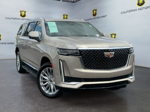 Used 2022 Cadillac Escalade ESV Premium Luxury RWD image 3