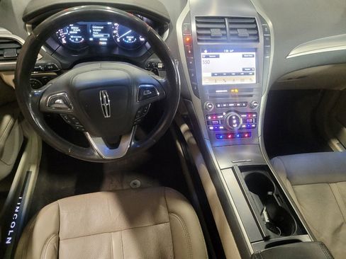 Used 2017 Lincoln MKZ Reserve image 22