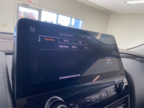 Used 2024 Nissan Armada Platinum w/ Captain's Chairs Package image 32