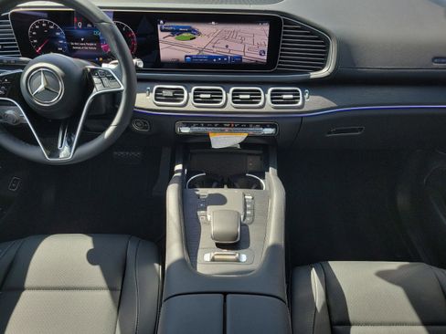 New 2026 Mercedes-Benz GLS 450 4MATIC image 21