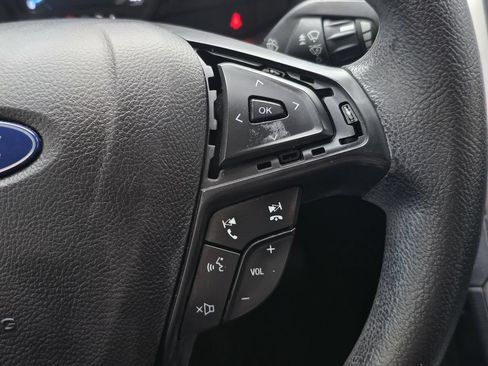 Used 2020 Ford Fusion SE FWD image 25