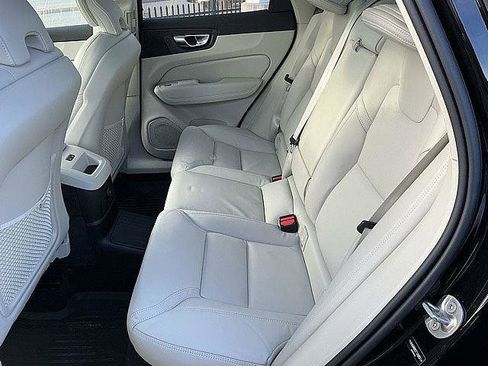 New 2026 Volvo XC60 T8 Ultra w/ Climate Package AWD/4WD image 13