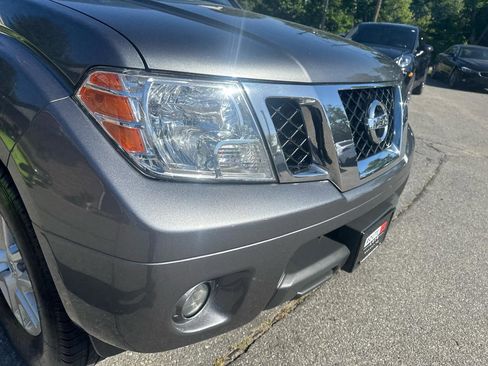 Used 2019 Nissan Frontier SV w/ Value Truck Package AWD/4WD image 24