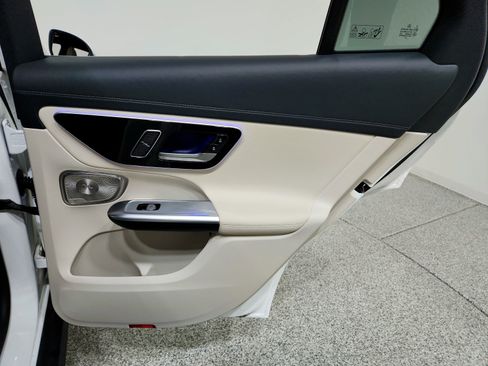 Certified 2024 Mercedes-Benz GLC 300 image 25