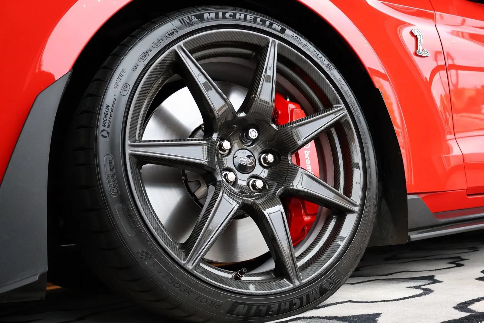 Used 2020 Ford Mustang Shelby GT500 w/ Carbon Fiber Track Pack RWD image 6