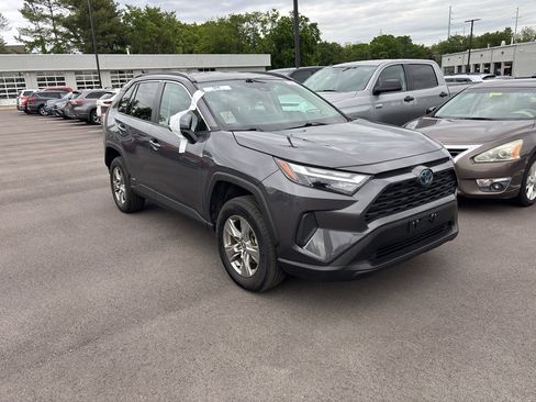 Used 2024 Toyota RAV4 XLE w/ Weather Package AWD/4WD image 7