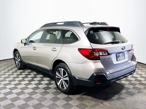 Used 2019 Subaru Outback 2.5i Limited w/ Popular Package #2 AWD/4WD image 5