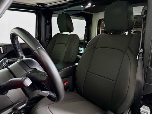 Used 2021 Jeep Wrangler Sport image 11