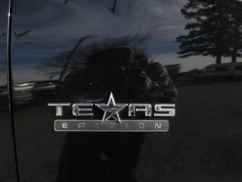 Used 2020 Chevrolet Silverado 1500 LTZ w/ LTZ Texas Edition image 3