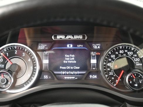 Used 2024 RAM 1500 Laramie image 11