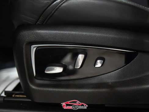 Used 2019 Cadillac Escalade ESV Luxury image 37