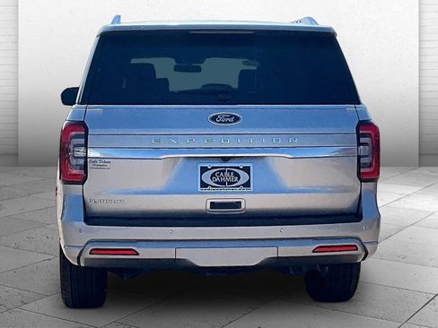 Used 2023 Ford Expedition Platinum AWD/4WD image 3