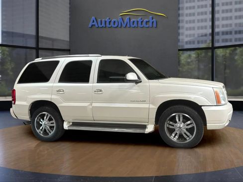 Used 2005 Cadillac Escalade AWD image 13