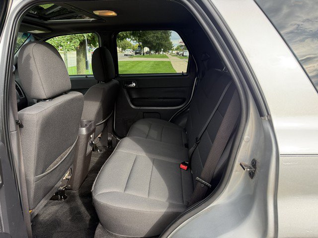 Used 2010 Ford Escape XLT AWD/4WD image 10
