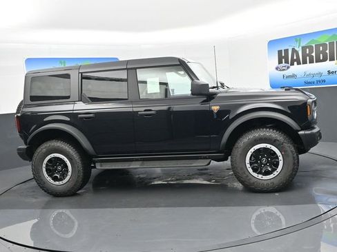 New 2026 Ford Bronco Badlands image 7