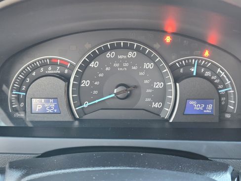 Used 2014 Toyota Camry LE image 21