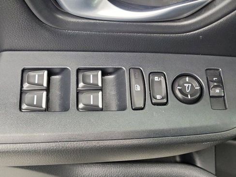 Certified 2025 Honda Pilot EX-L image 18