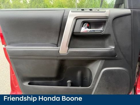 Used 2021 Toyota 4Runner SR5 AWD/4WD image 12