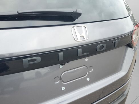 New 2025 Honda Pilot EX-L image 7