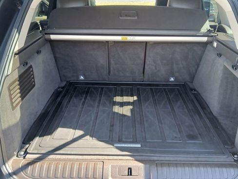 Used 2017 Land Rover Range Rover Sport HSE image 10