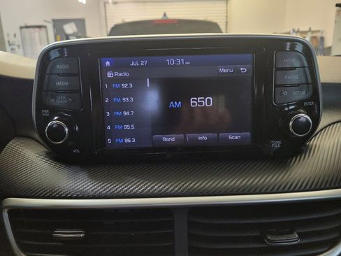 Used 2019 Hyundai Tucson SE AWD/4WD image 25