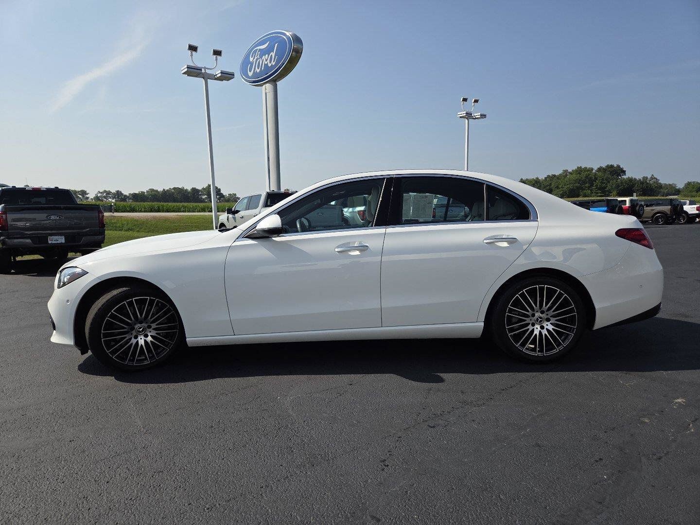 Used 2025 Mercedes-Benz C 300 4MATIC Sedan image 14