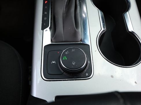 Used 2025 Chevrolet Blazer LT FWD image 20