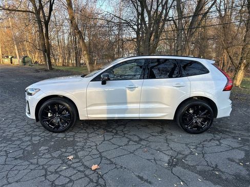 New 2026 Volvo XC60 B5 Ultra w/ Climate Package image 5