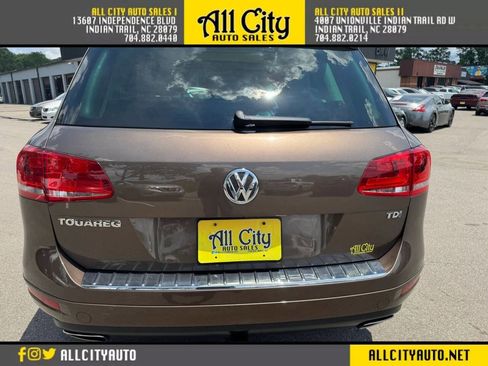 Used 2014 Volkswagen Touareg TDI AWD/4WD image 6